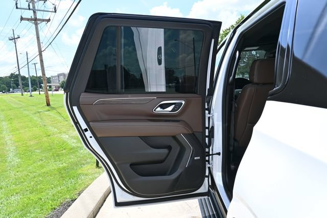 Used 2024 Chevrolet Tahoe High Country AWD/4WD image 23