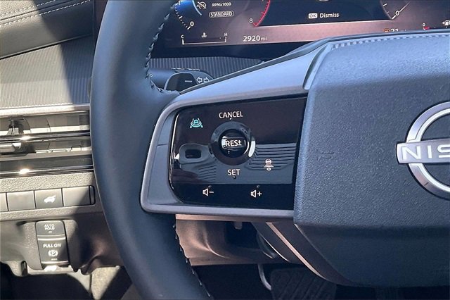 Certified 2025 Nissan Murano SV image 16