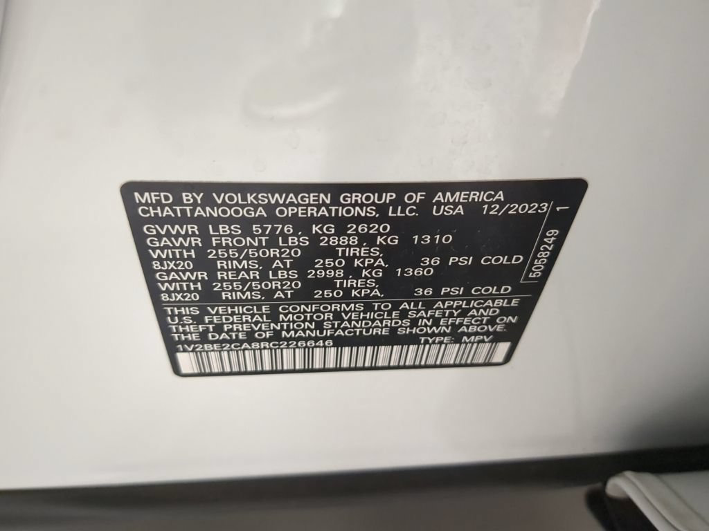 Used 2024 Volkswagen Atlas Cross Sport SEL AWD/4WD image 18