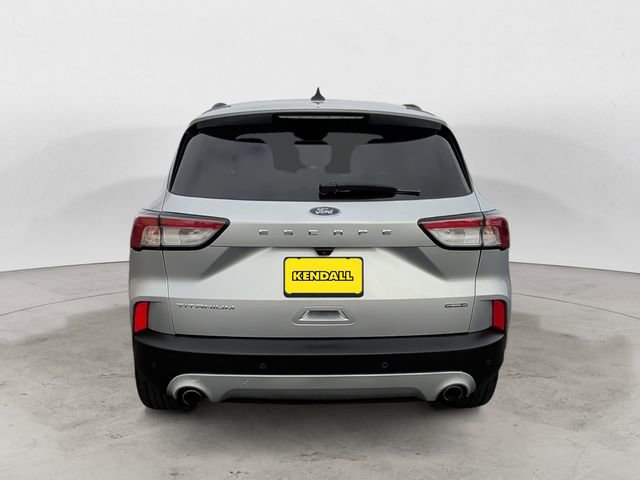 Used 2020 Ford Escape Titanium image 4