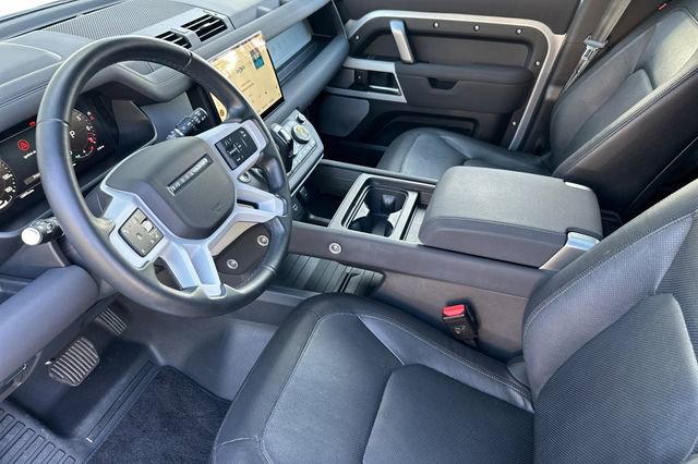 Certified 2023 Land Rover Defender 130 X-Dynamic SE image 9