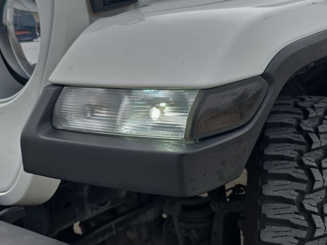 Used 2019 Jeep Wrangler Unlimited Sahara w/ Safety Group image 31