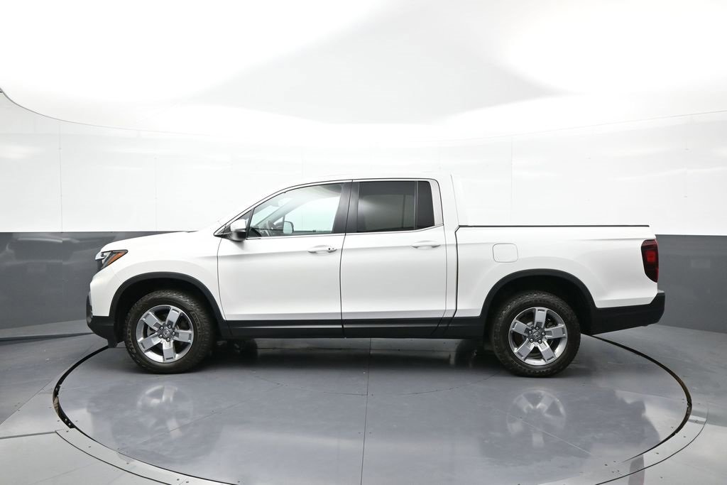 Certified 2025 Honda Ridgeline RTL image 9