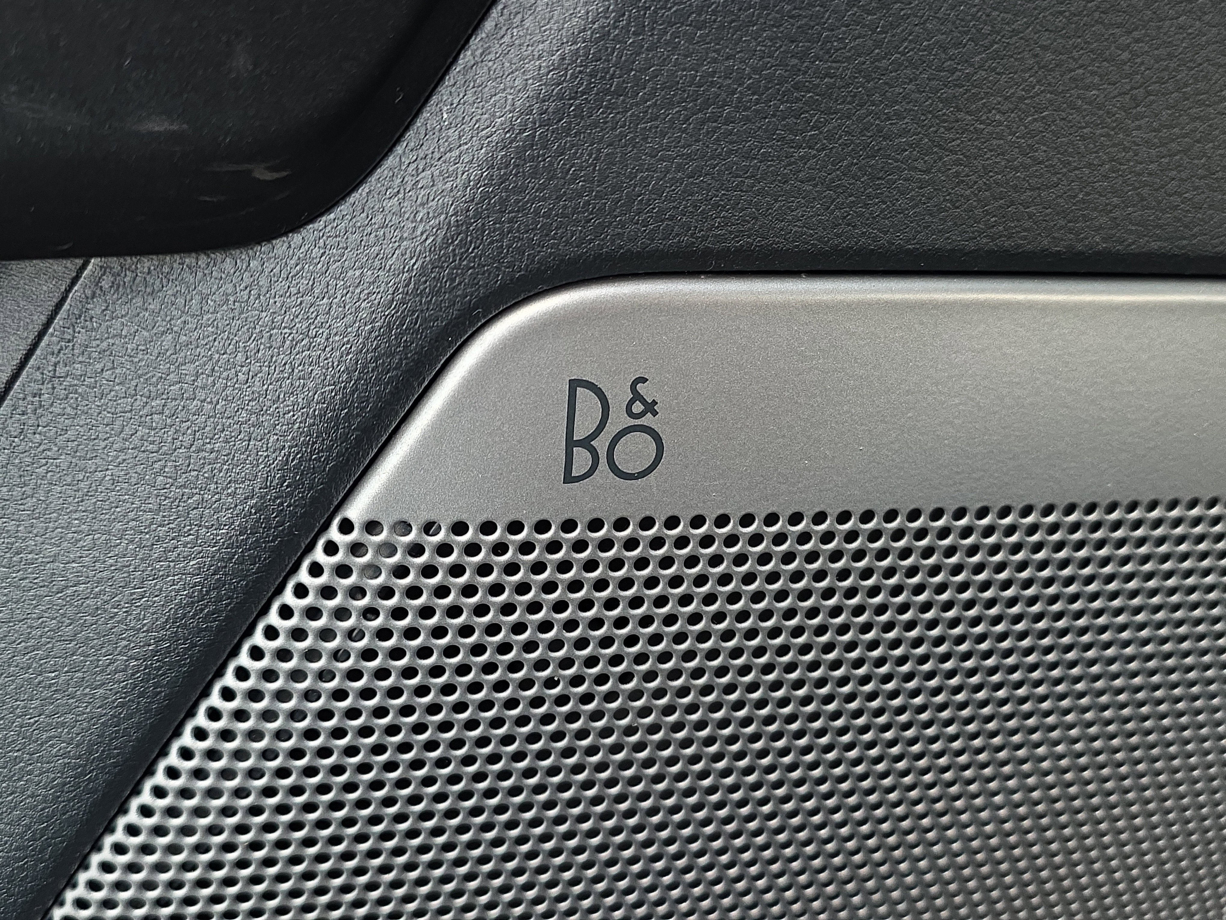 Used 2023 Ford F150 Lariat w/ Equipment Group 502A High image 14