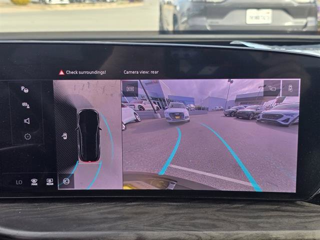 Used 2025 Audi Q5 Premium w/ Convenience Package image 8