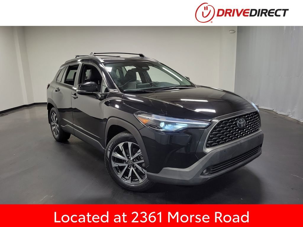 Used 2023 Toyota Corolla Cross XLE w/ Convenience Package image 1