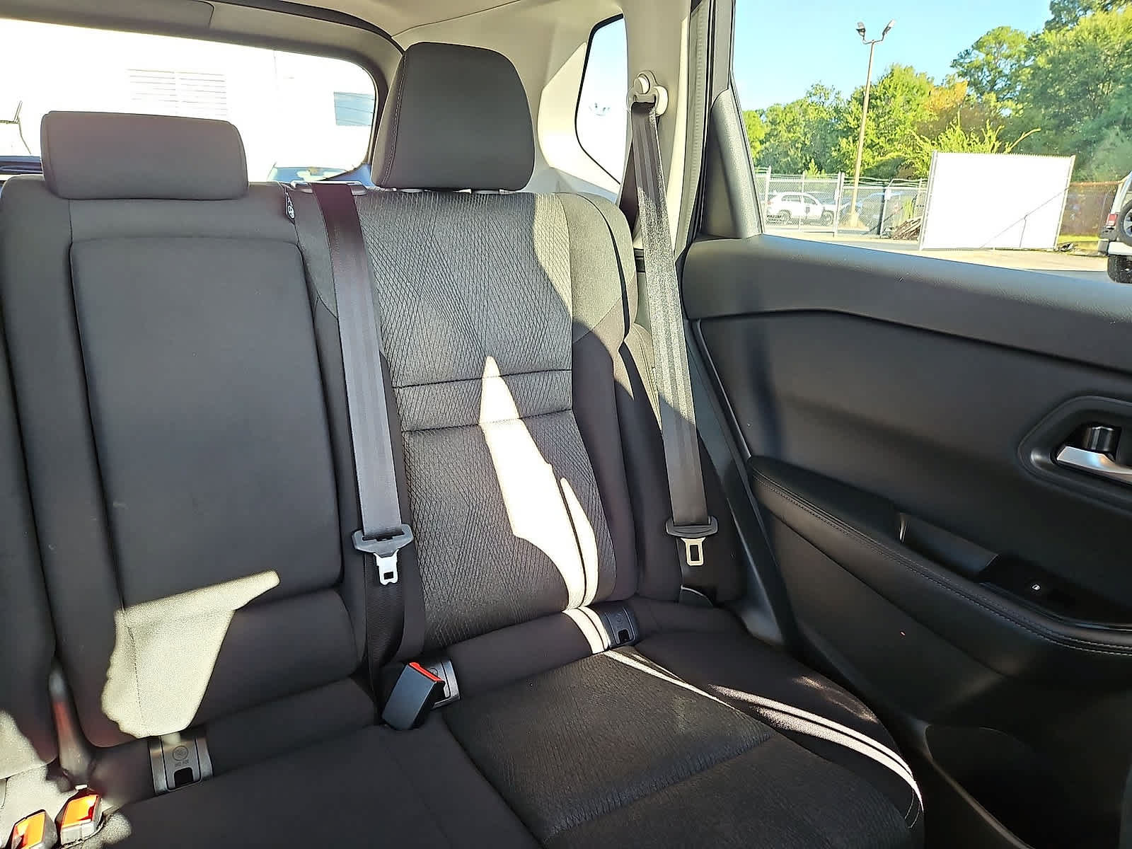 Used 2025 Nissan Rogue SV AWD/4WD image 15