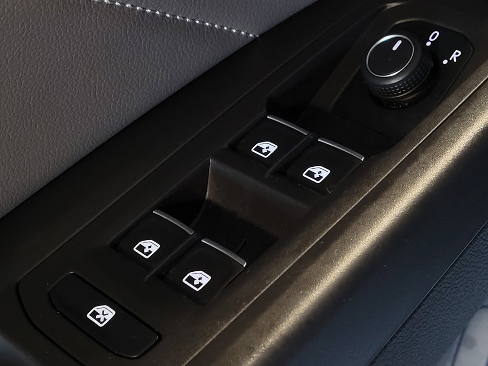 Used 2023 Volkswagen Atlas SE w/ Panoramic Sunroof Package FWD image 27