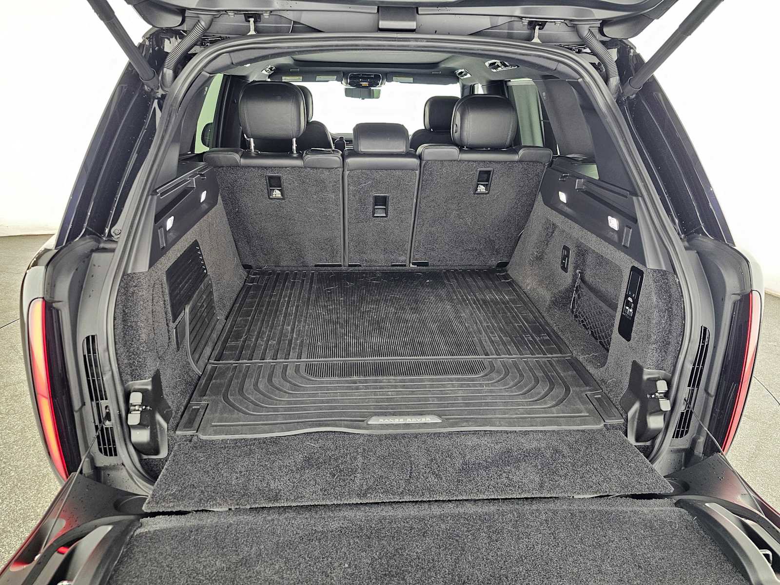 Used 2023 Land Rover Range Rover SE AWD/4WD image 14