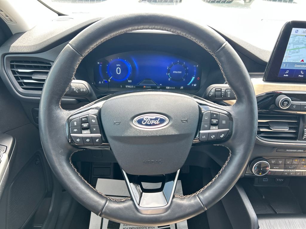 Used 2022 Ford Escape Titanium w/ Titanium Elite Package image 16