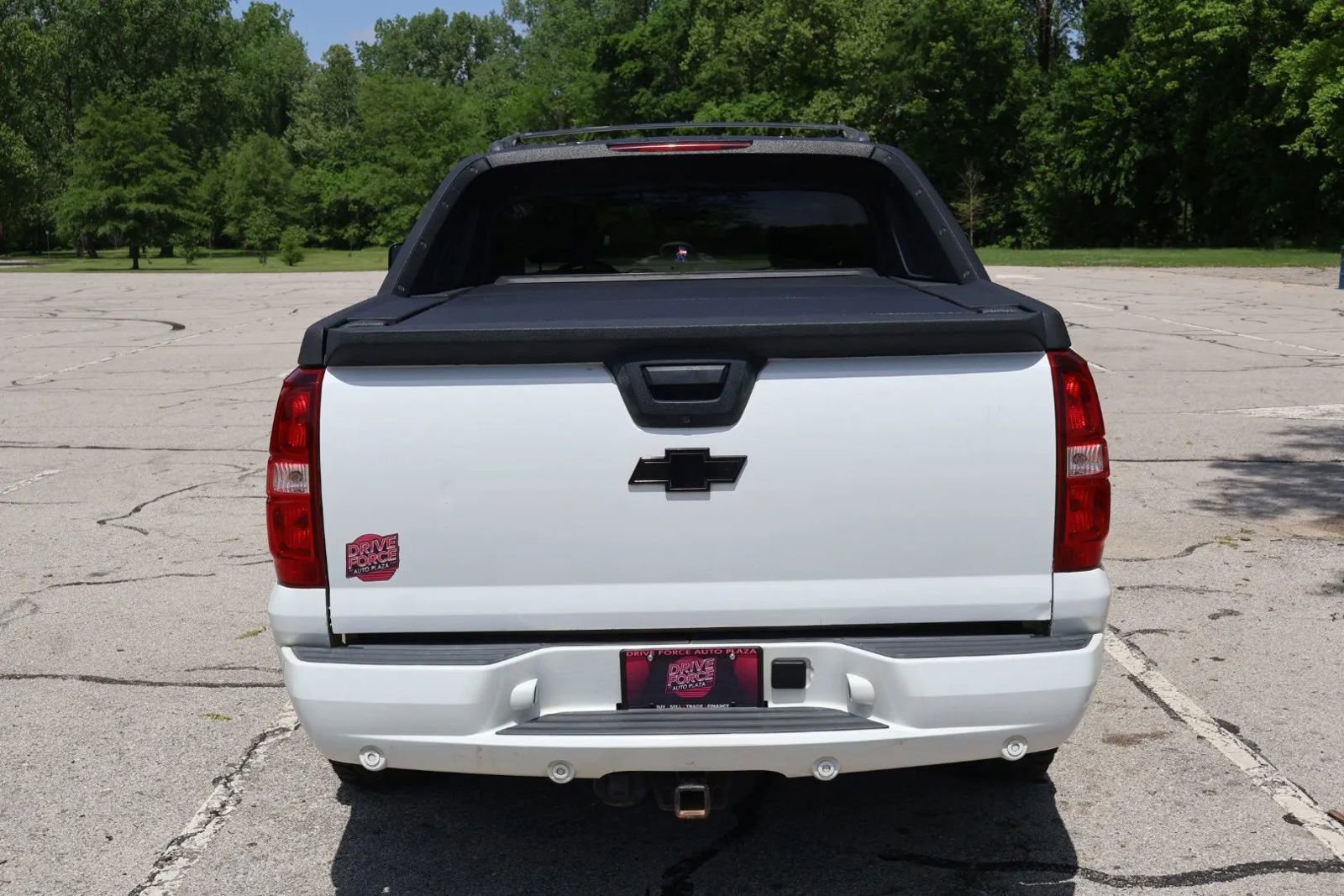 Used 2012 Chevrolet Avalanche LT w/ Suspension Package, Off-Road AWD/4WD image 7
