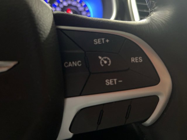 Used 2015 Chrysler 200 Limited w/ Convenience Group FWD image 23