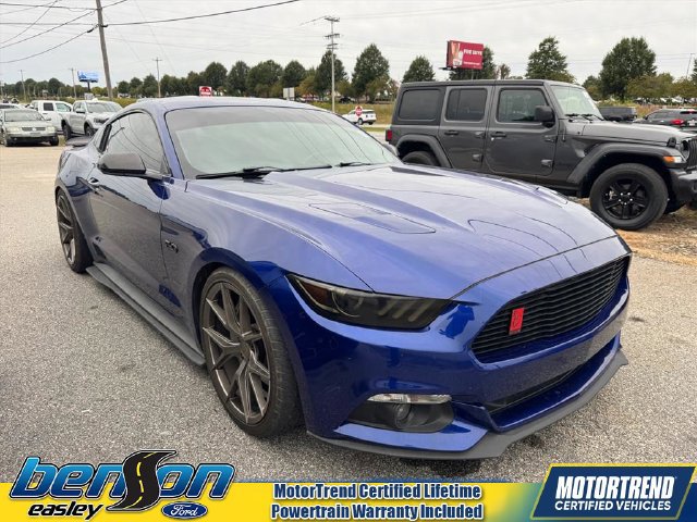 Used 2015 Ford Mustang GT RWD image 1