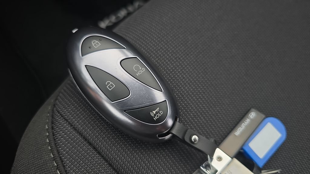 New 2026 Hyundai Kona SE FWD image 32