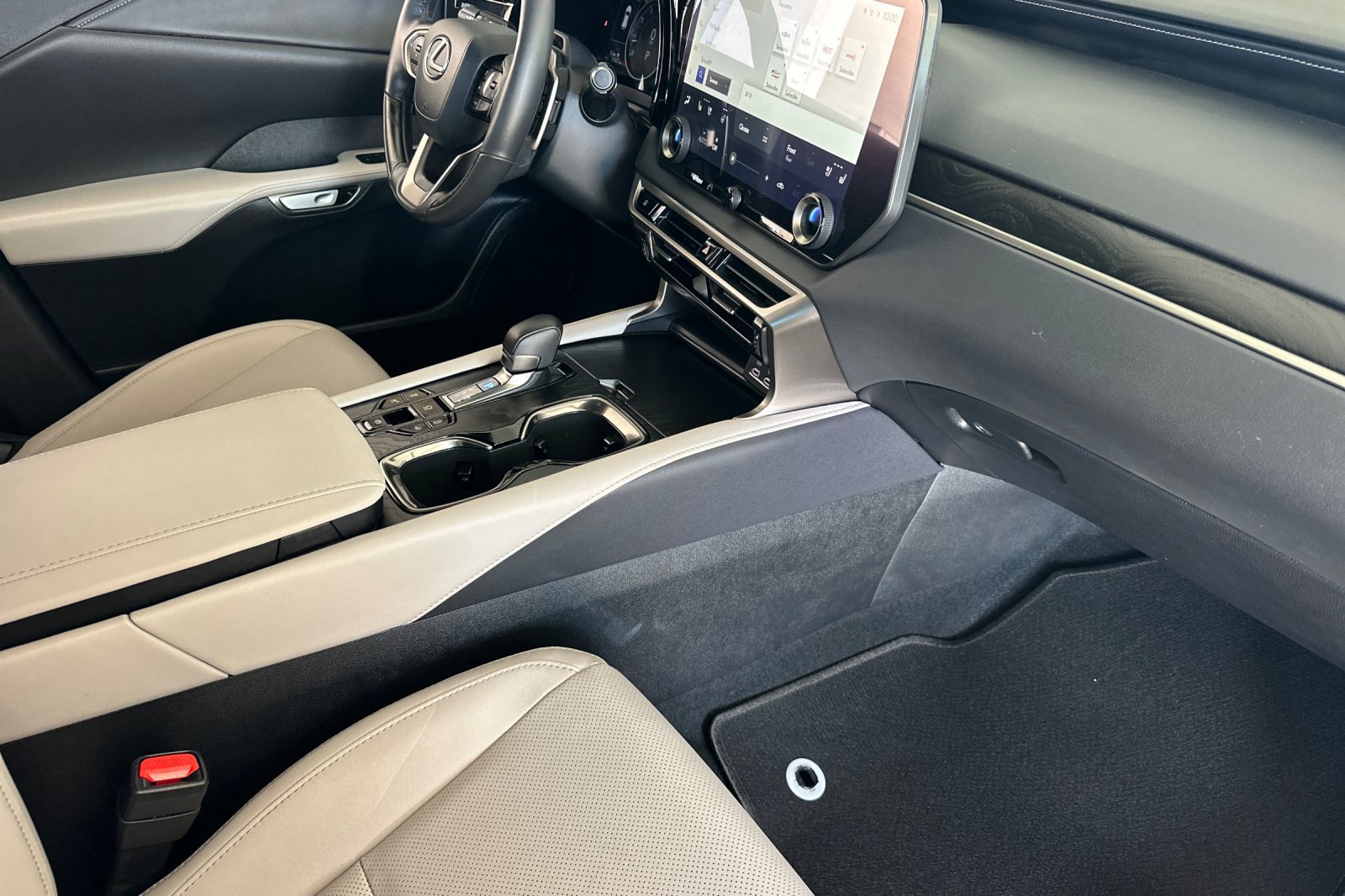 Used 2024 Lexus RX 350 Premium w/ Convenience Package AWD/4WD image 13