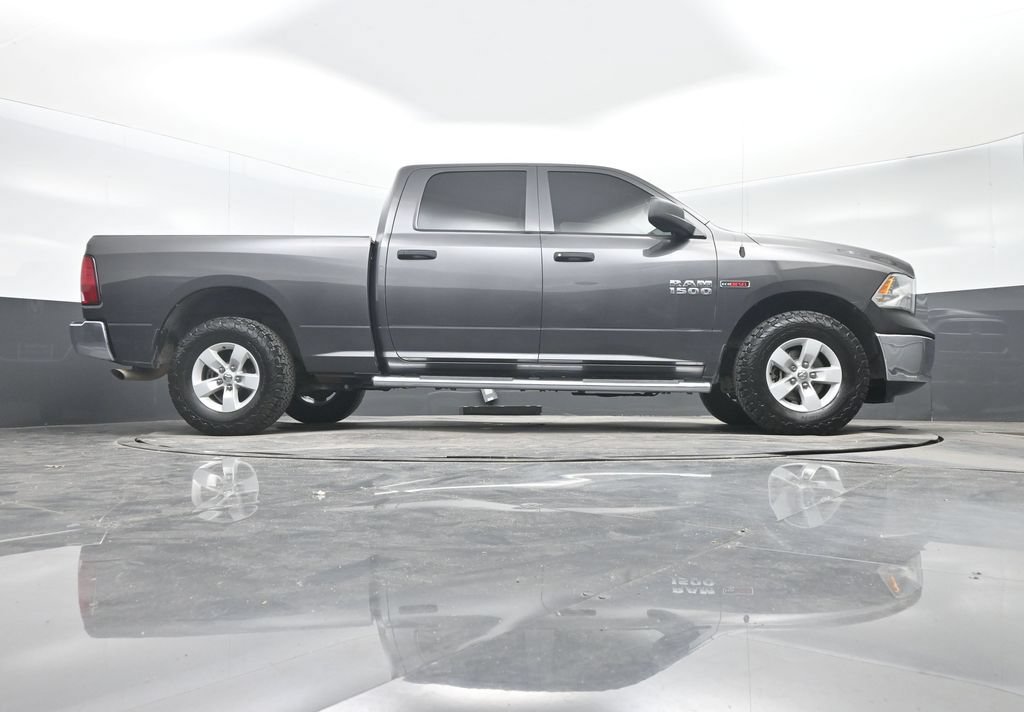 Used 2018 RAM 1500 Tradesman w/ Chrome Appearance Group AWD/4WD image 31