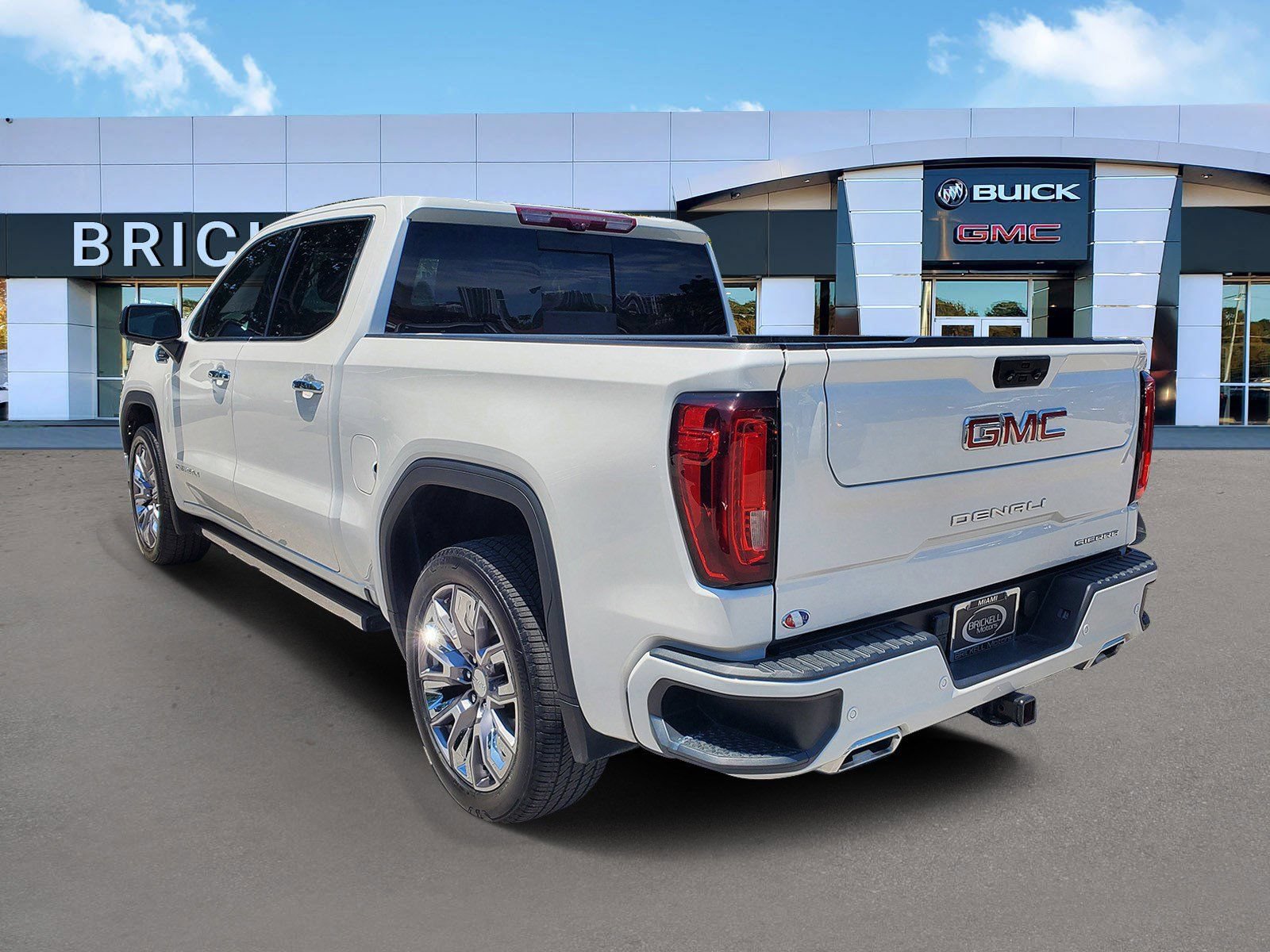 Used 2023 GMC Sierra 1500 Denali w/ Denali Reserve Package AWD/4WD image 4