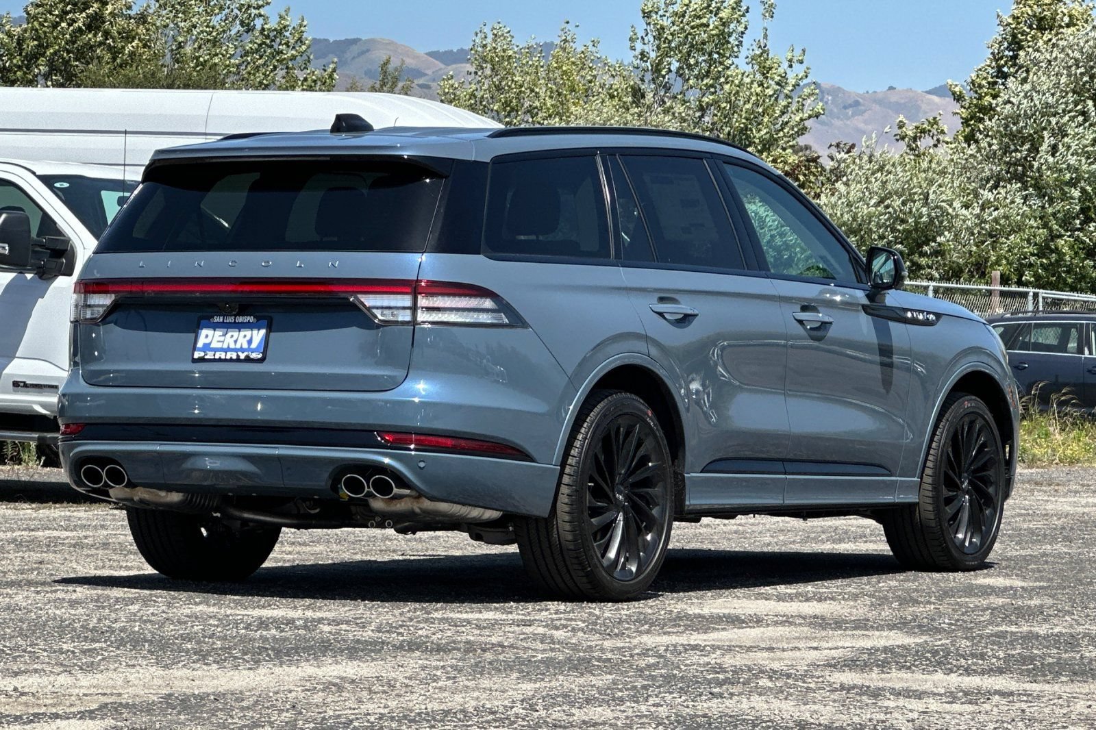 New 2026 Lincoln Aviator Reserve AWD/4WD image 3