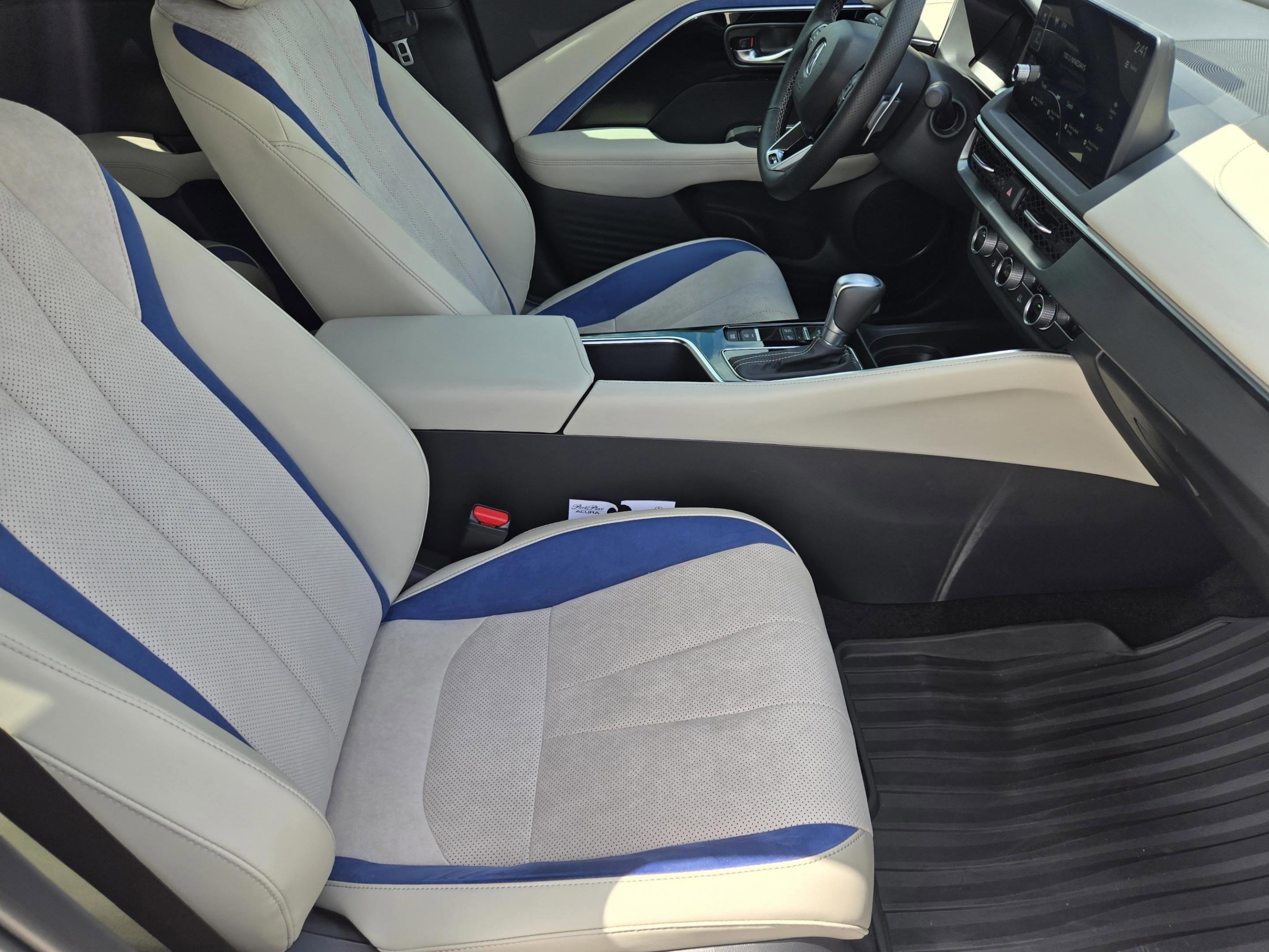 Used 2025 Acura ADX A-Spec image 7