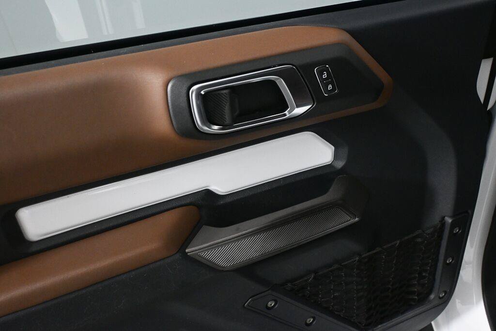 Used 2022 Ford Bronco Outer Banks AWD/4WD image 8