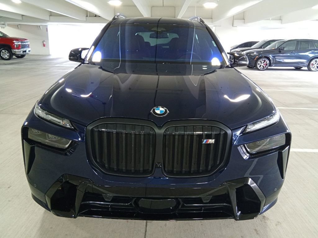 Certified 2024 BMW X7 M60i w/ Executive Package AWD/4WD image 3