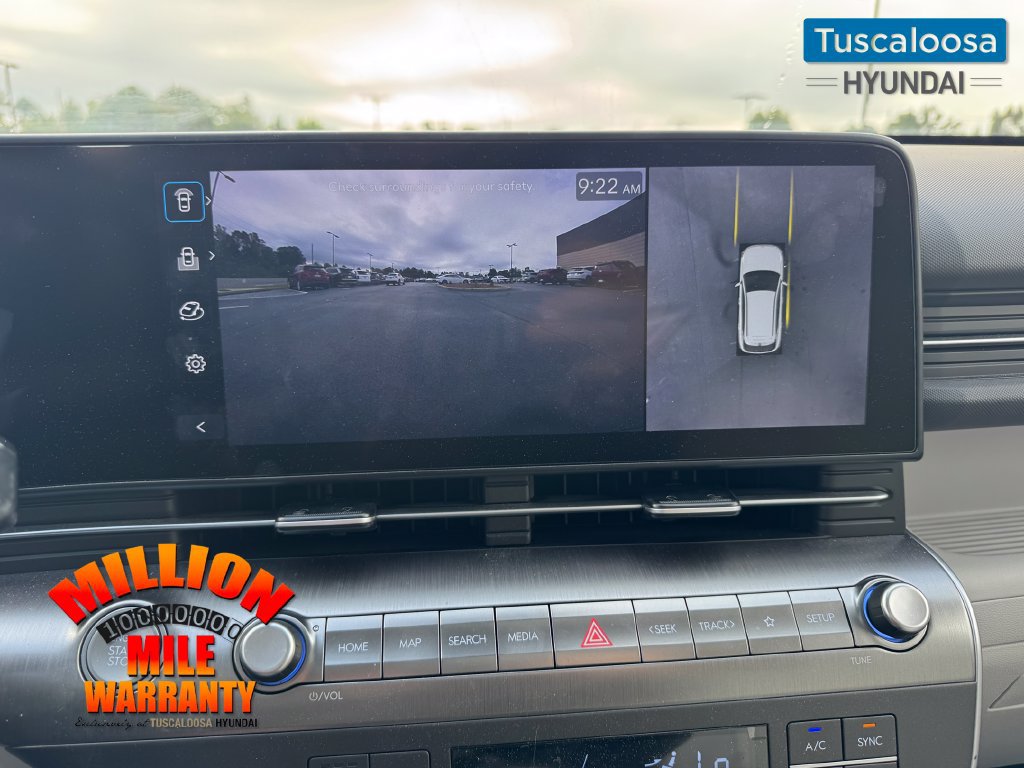 Used 2024 Hyundai Kona Limited AWD/4WD image 14
