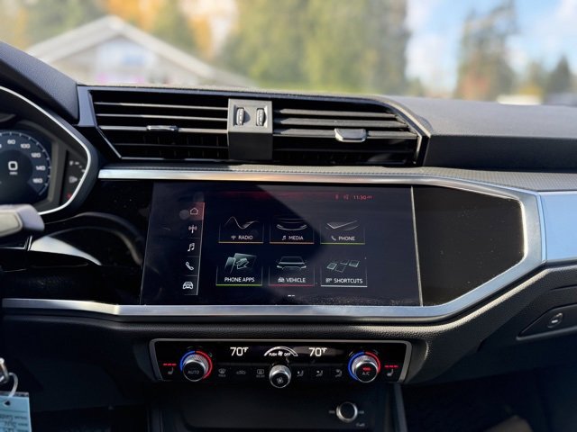 Used 2019 Audi Q3 2.0T Premium image 19