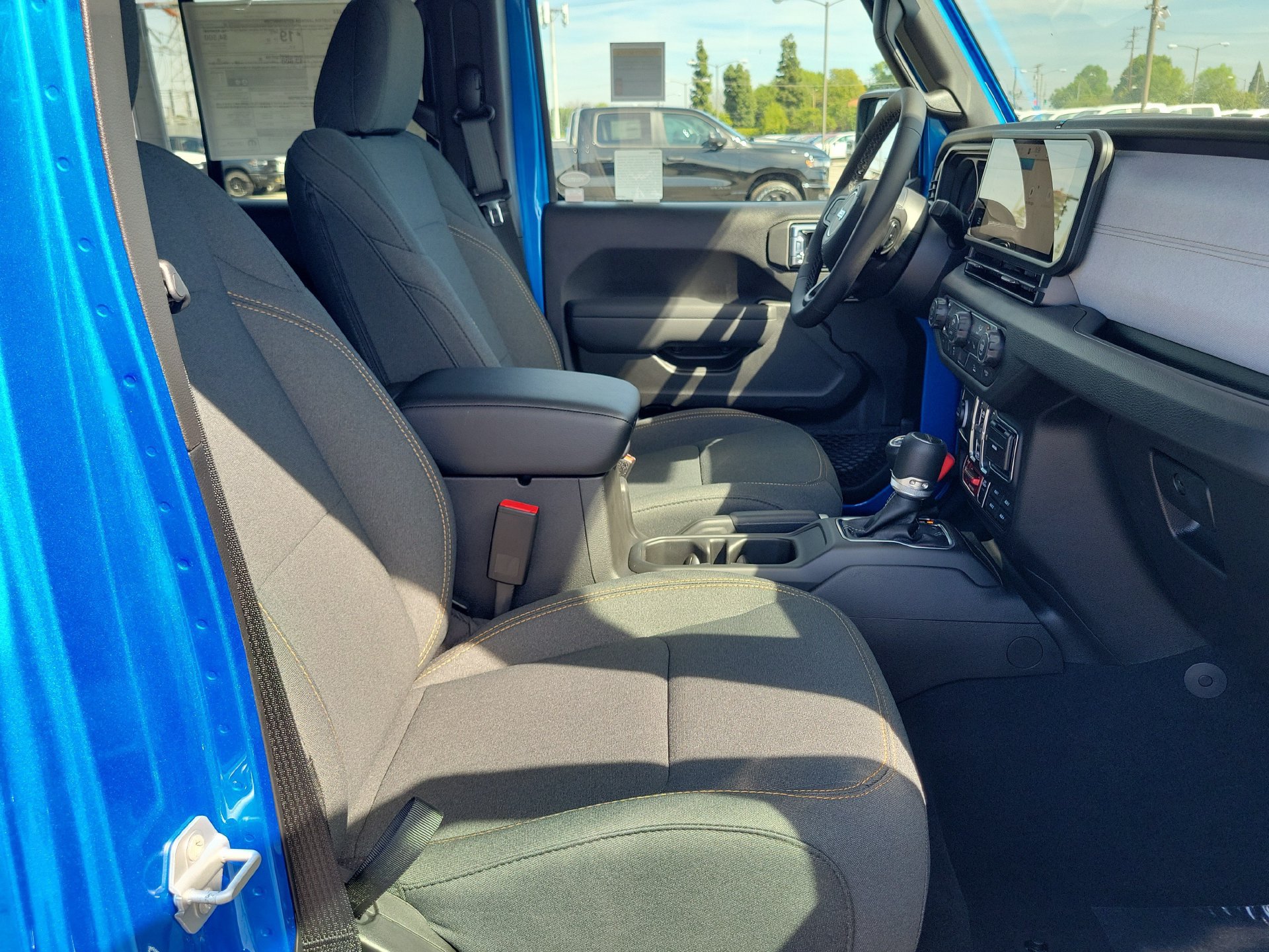 New 2026 Jeep Gladiator Sport AWD/4WD image 13