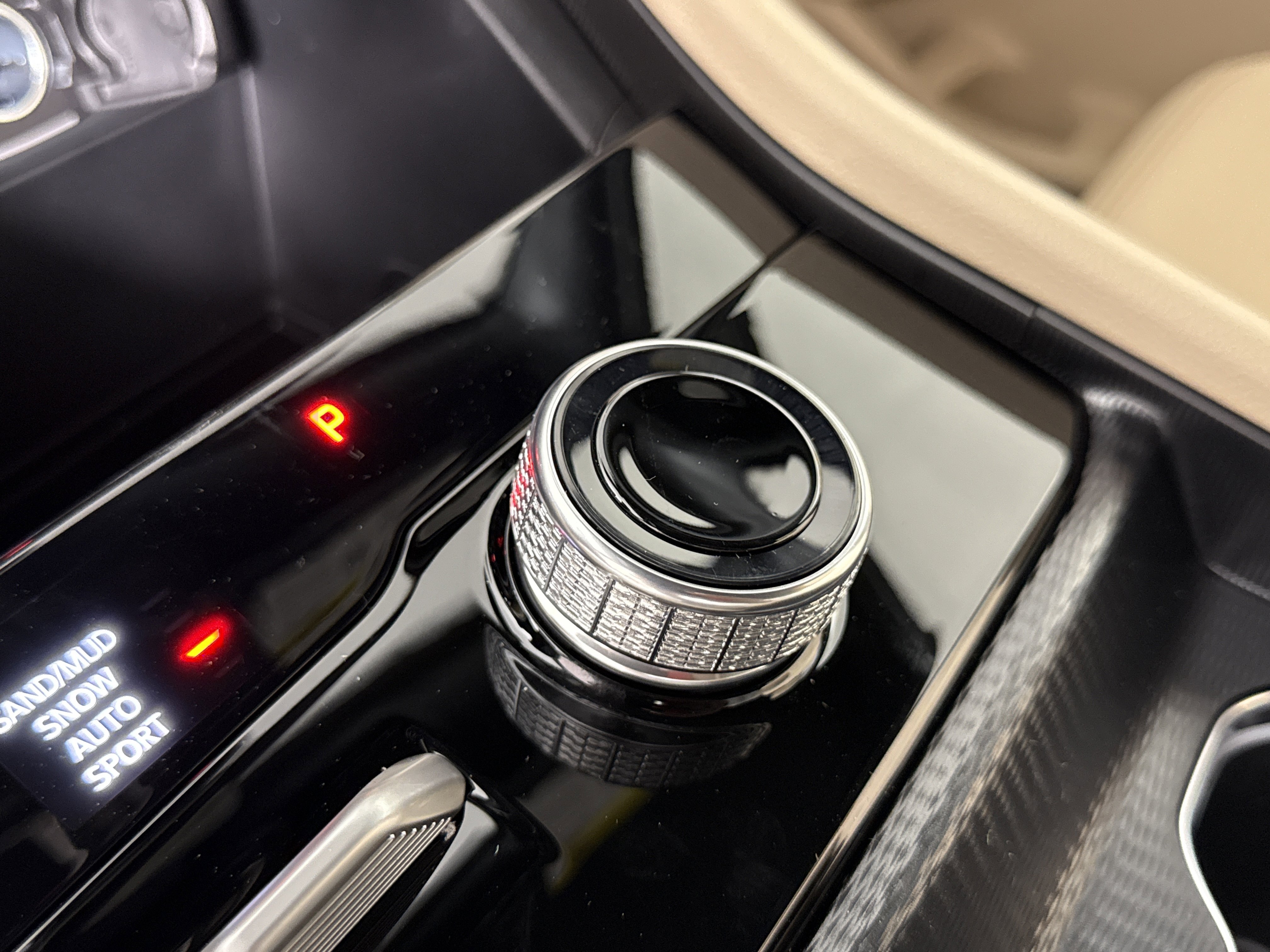 New 2025 Jeep Grand Cherokee Limited w/ Trailer Tow Package image 23