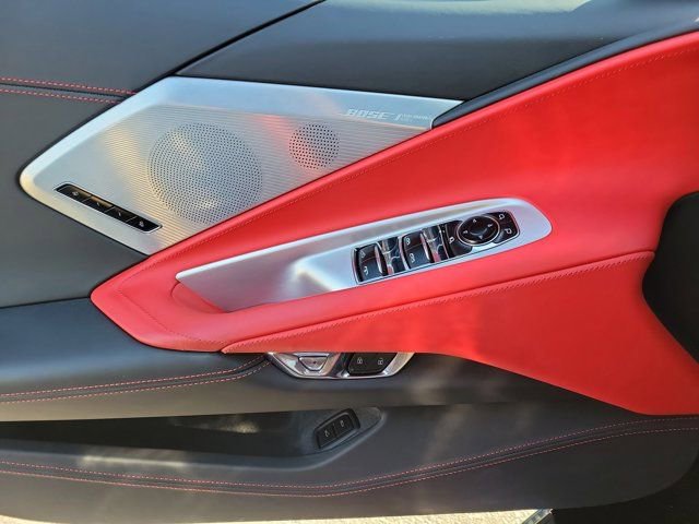 Used 2021 Chevrolet Corvette Stingray Premium Conv w/ Z51 Performance Package image 27