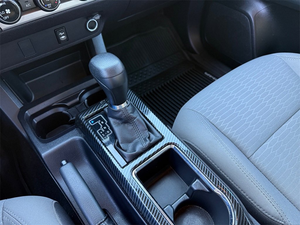 Used 2017 Toyota Tacoma SR5 image 20