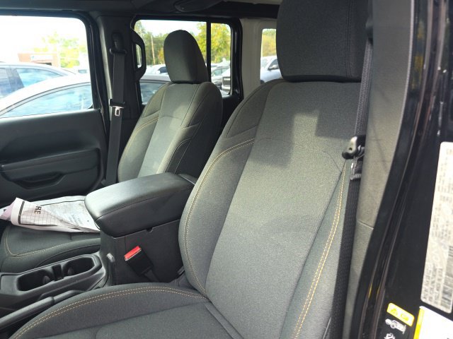 Used 2025 Jeep Wrangler Unlimited Sport S 4xe w/ Convenience Group AWD/4WD image 13
