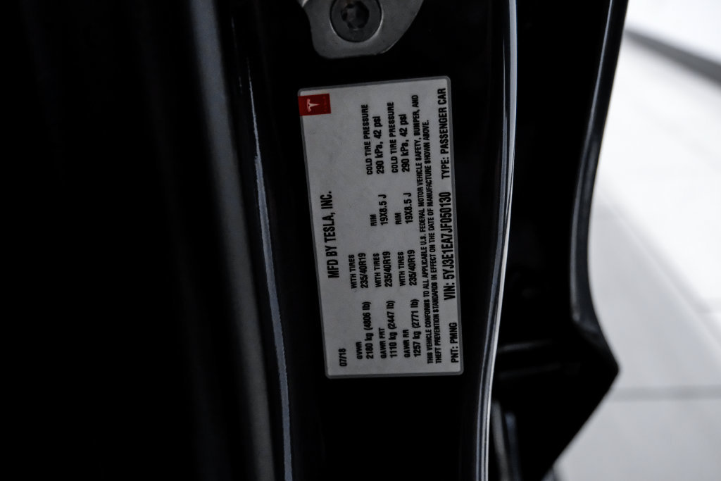 Used 2018 Tesla Model 3 Long Range RWD image 57