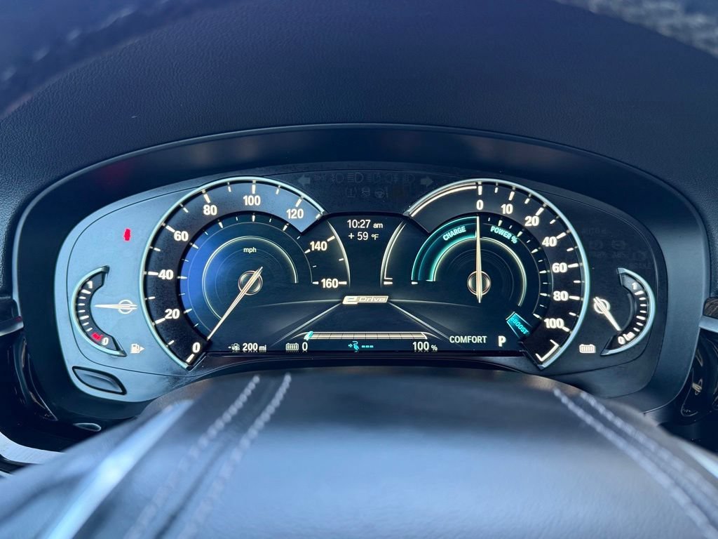 Used 2018 BMW 530e xDrive AWD/4WD image 39