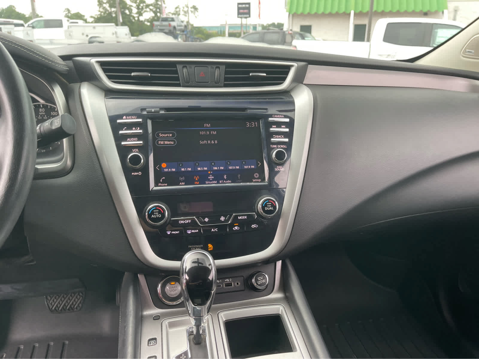 Used 2019 Nissan Murano SV w/ Premium Package FWD image 15