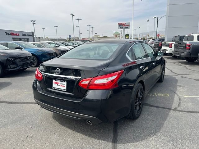 Used 2016 Nissan Altima 2.5 FWD image 11