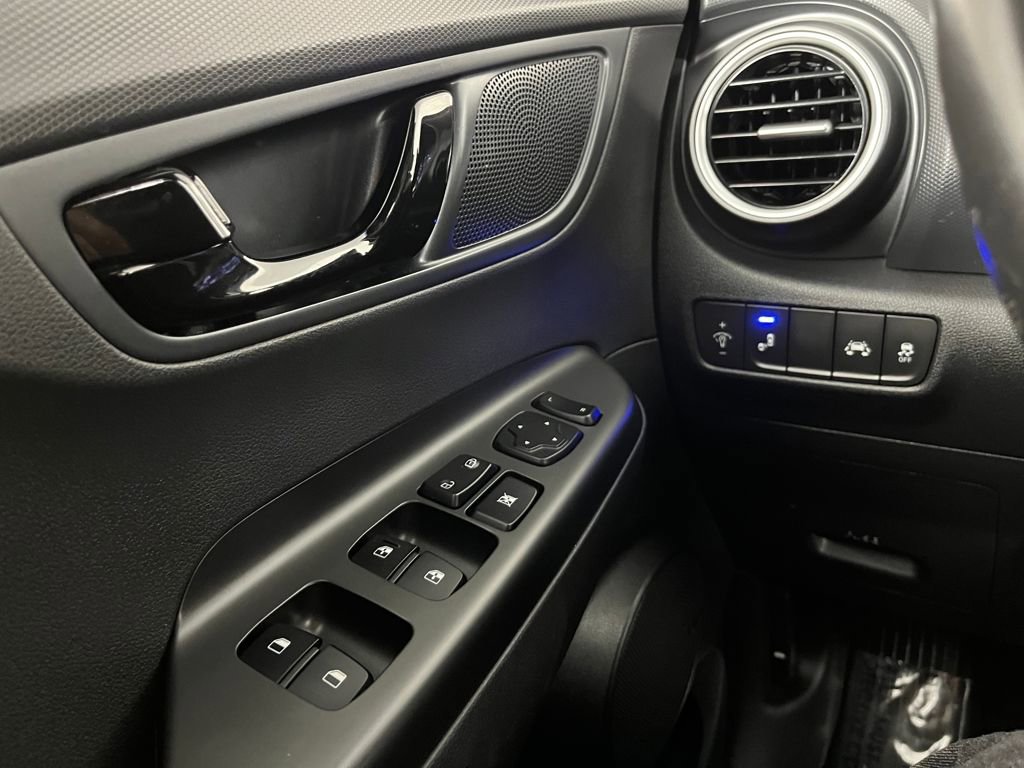 Used 2021 Hyundai Kona Night image 25