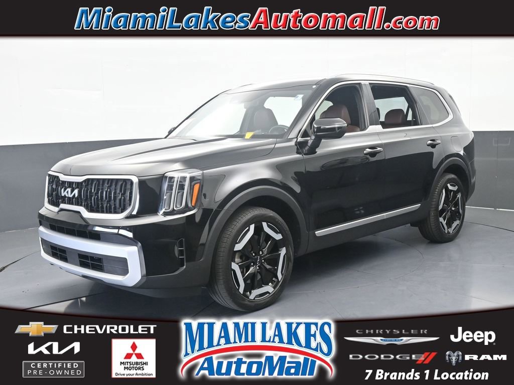 Used 2024 Kia Telluride EX w/ EX Captain's Chair Package FWD image 1