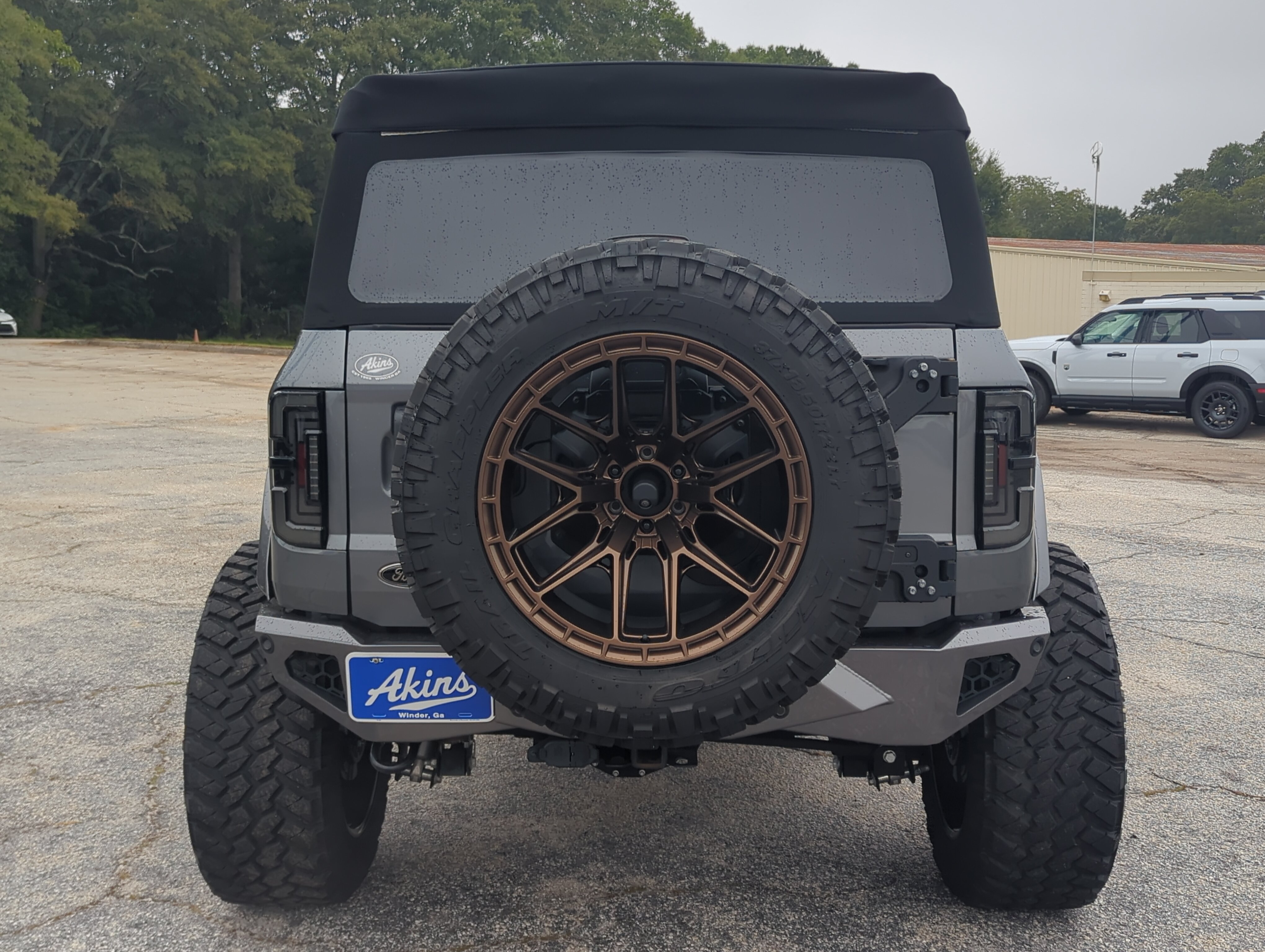 Used 2023 Ford Bronco Black Diamond w/ Sasquatch Package AWD/4WD image 4