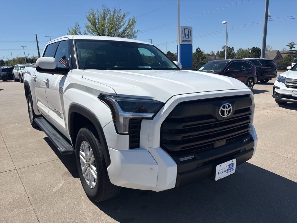 Used 2022 Toyota Tundra SR5 w/ Advanced Technology Package image 3