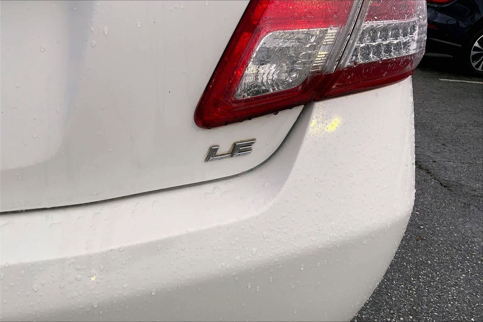 Used 2011 Toyota Camry LE w/ LE Extra-Value Pkg FWD image 9