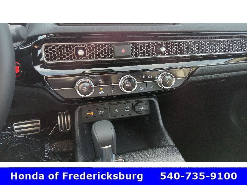 Certified 2025 Honda Civic Sport Touring image 19