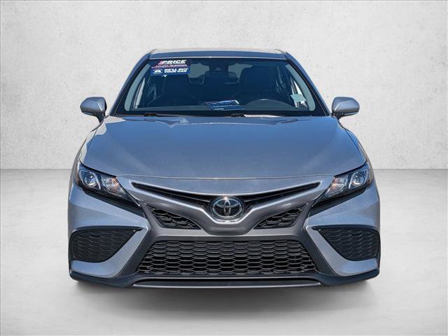 Used 2023 Toyota Camry SE FWD image 2