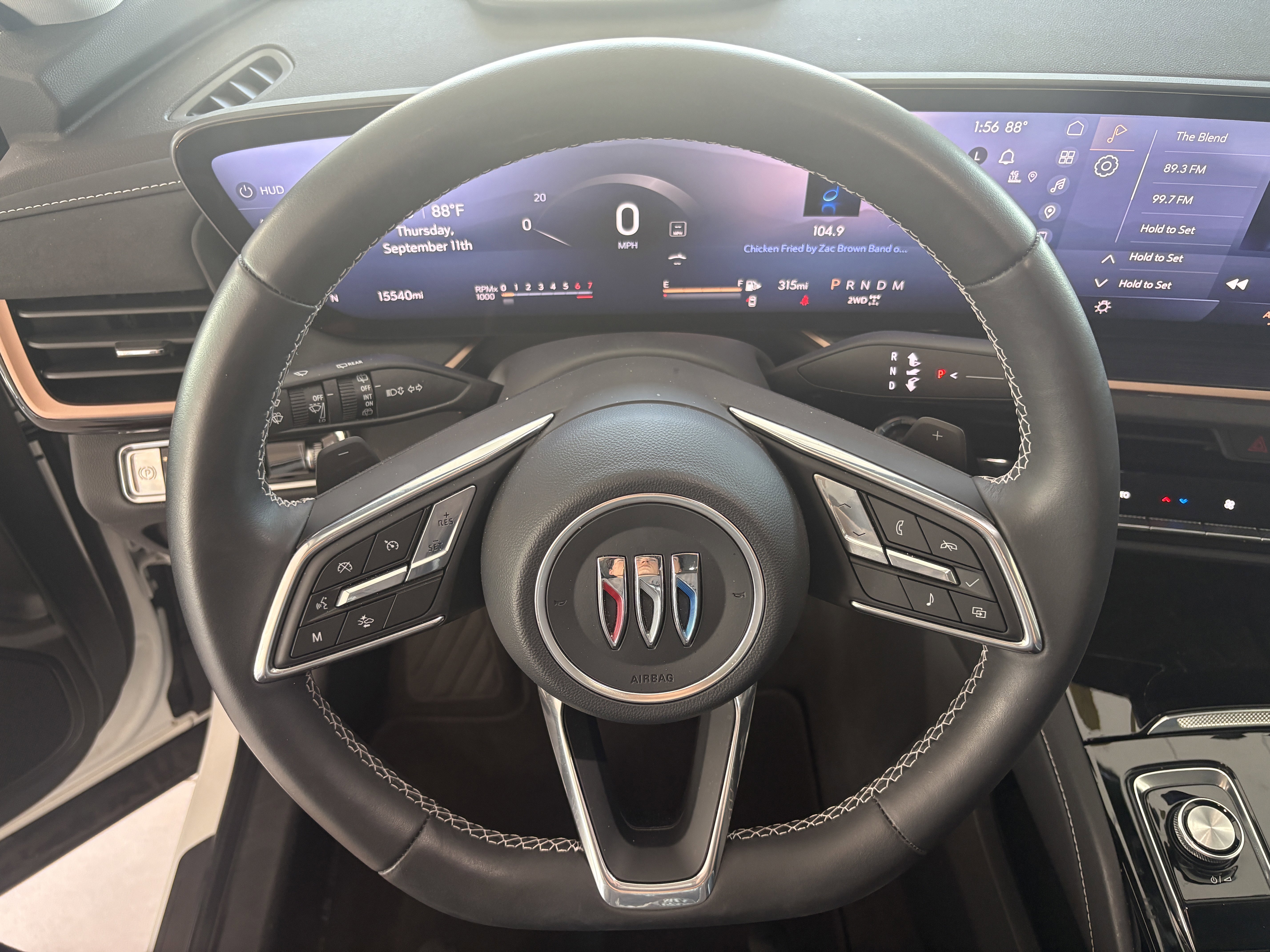 Used 2025 Buick Envision Sport Touring image 9