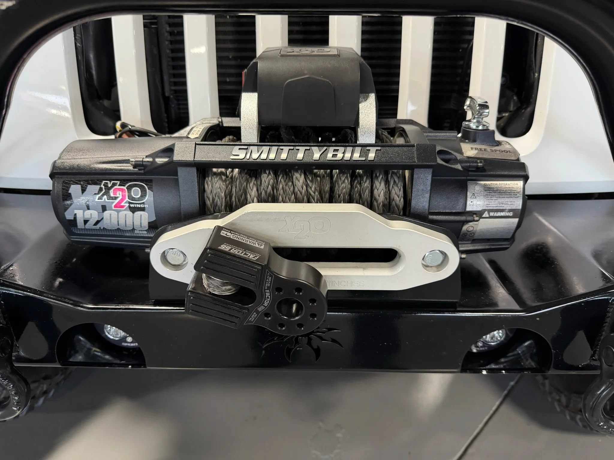 Used 2015 Jeep Wrangler Unlimited Rubicon w/ Connectivity Group AWD/4WD image 29