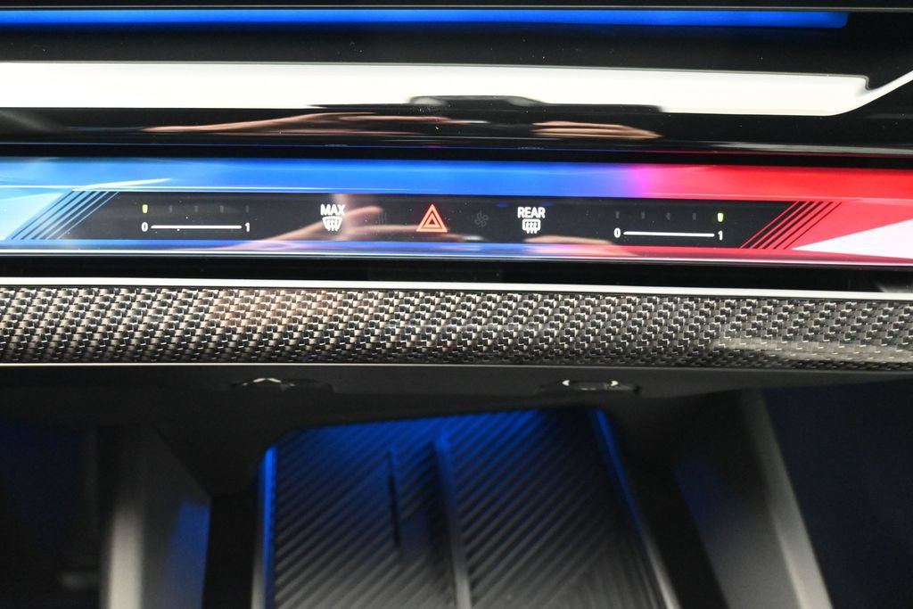 Used 2025 BMW M5 w/ Carbon Package AWD/4WD image 18