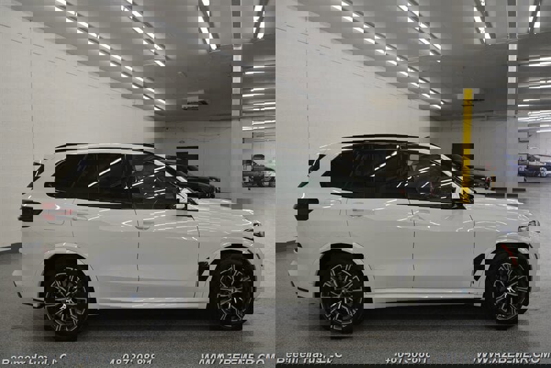 Used 2024 BMW X5 xDrive50e w/ M Sport Package image 8