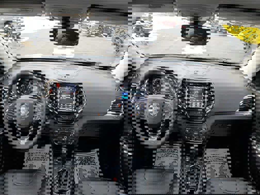 Used 2022 Jeep Cherokee Limited image 17