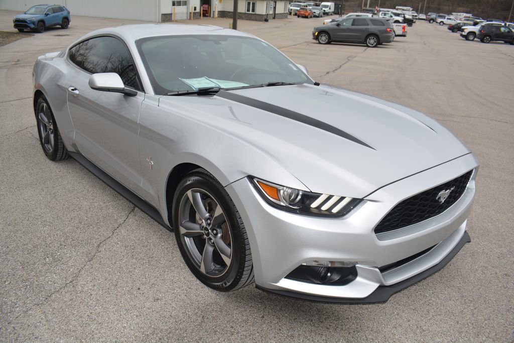 Used 2016 Ford Mustang Coupe w/ Equipment Group 051A image 3