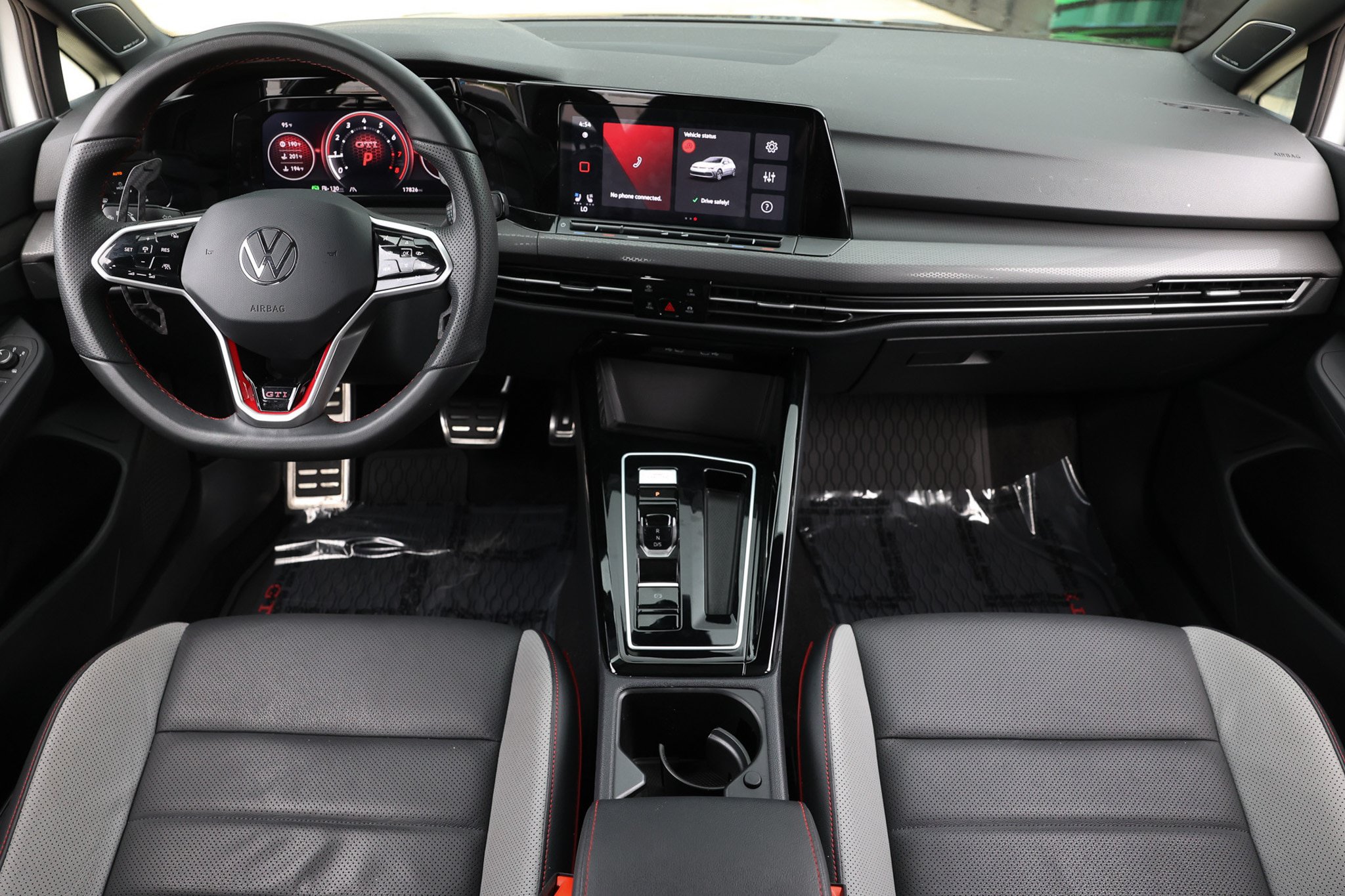 Used 2024 Volkswagen GTI SE FWD image 2